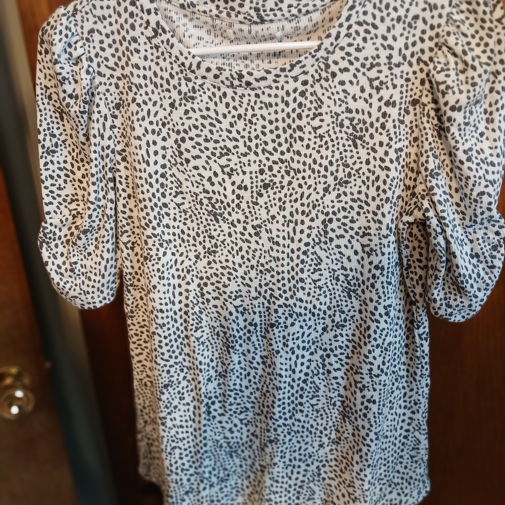 Maurices Black and White Animal Print Short Sleeve Top